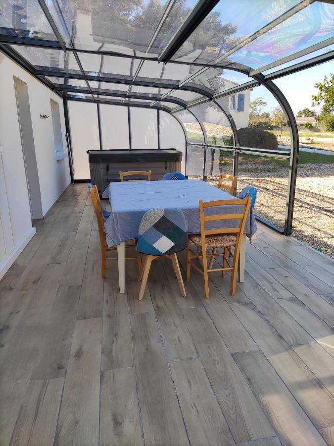 Maison Avec Jacuzzi Proche Plages Avrillé Εξωτερικό φωτογραφία